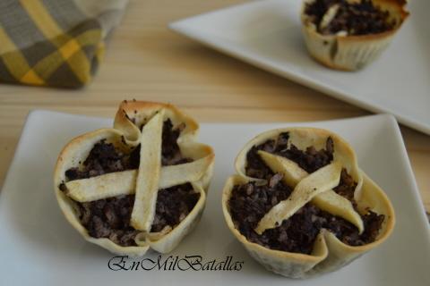 Cestitas rellenas de morcilla y manzana