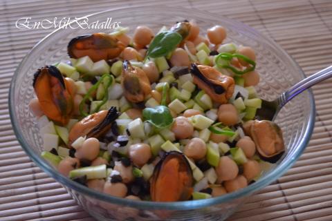 ensalada de garbanzos con mejillones