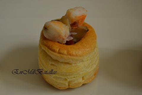 Mini vols-au-vent de setas, jamón y langostinos