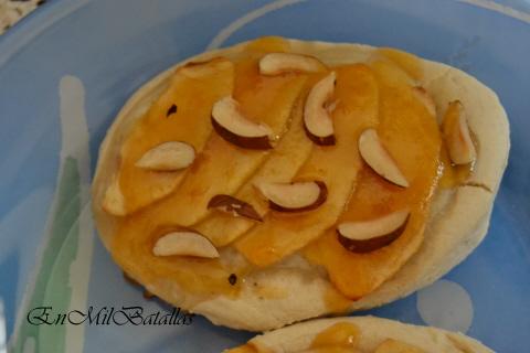 Pastelitos rústicos de manzana y avellanas