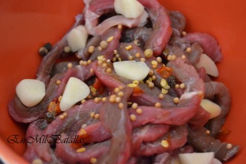 Marinado de las tiras de ternera
