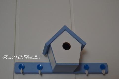 Colgador casita de pájaro azul
