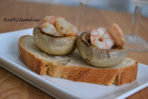 Champiñones rellenos de gambas - En Mil Batallas