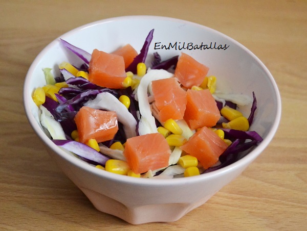 Ensalada colorida de salmón ahumado - En Mil Batallas