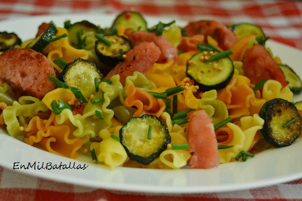 Pasta con butifarra blanca - En Mil Batallas