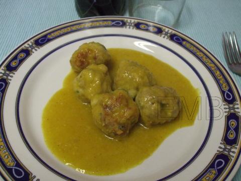 Albóndigas de cerdo en salsa