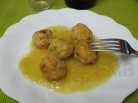 Albóndigas de pollo en salsa de manzana