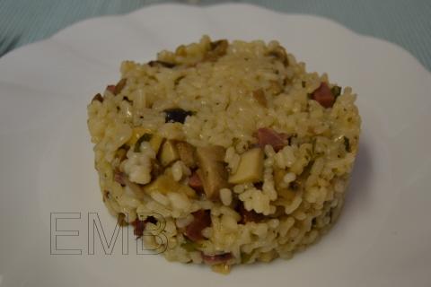 Arroz con champiñones y jamón