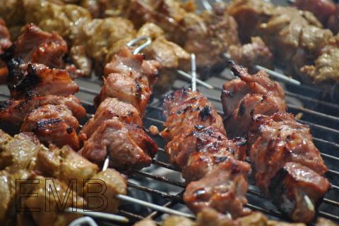 Brochetas de cerdo a la miel