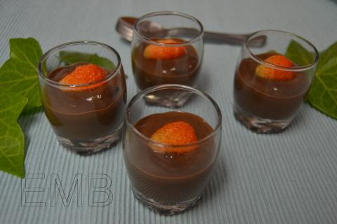 Chupitos de chocolate y fresa