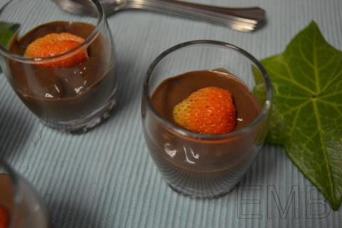 Chupitos de chocolate y fresa