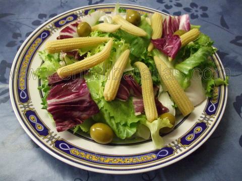 Ensalada con mazorquitas enanas