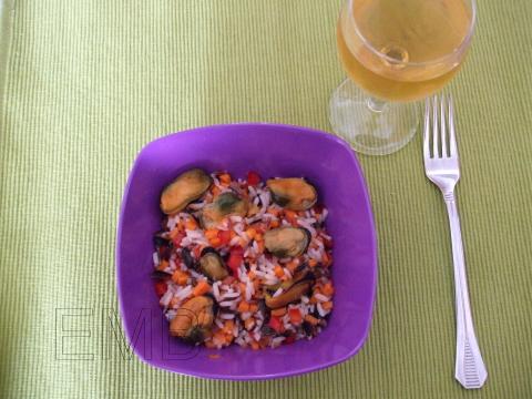 Ensalada de arroz y mejillones