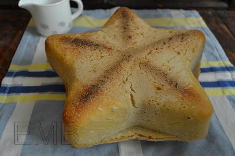 Estrella de pan blanco (con masa madre)