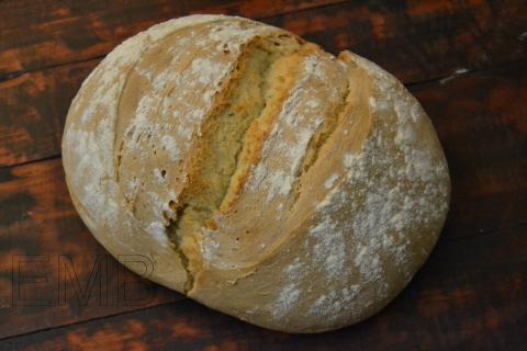Hogaza blanca rústica