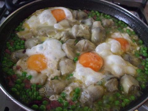 Huevos escalfados con verduritas