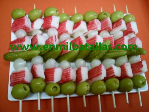 Mini brochetas frías de surimi