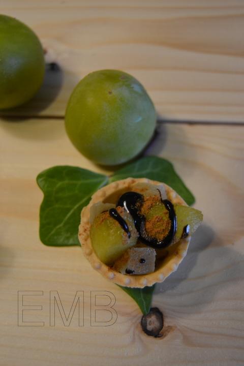 Pastelitos de ciruela y piña