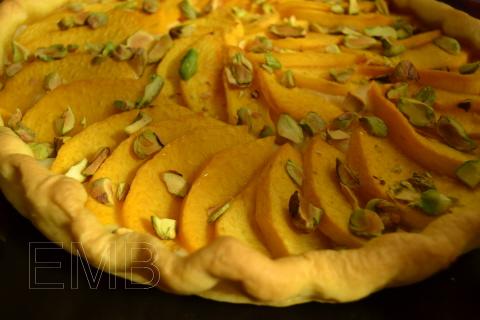 Tarta de melocotón y pistachos