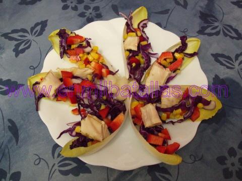 Barquitas de endivia rellenas de ensalada