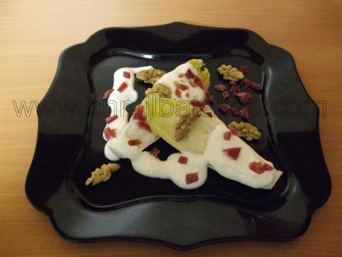 Endibias con salsa cremosa