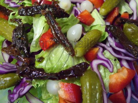 Ensalada con vinagreta de hierbas