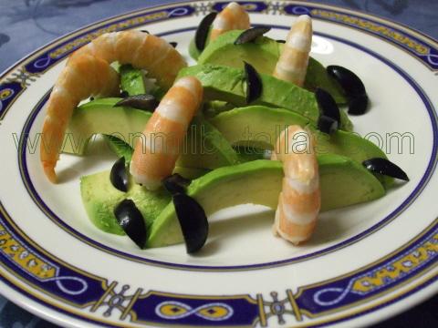 Ensalada de aguacate y langostinos