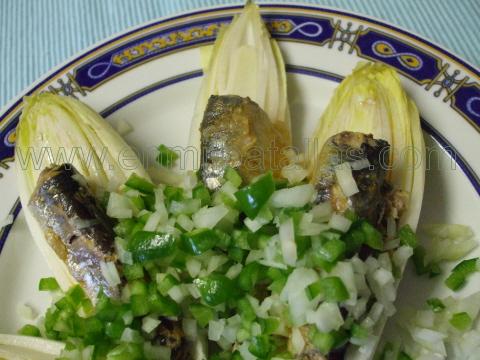 Ensalada de endivias con sardinas
