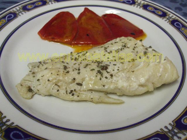 Filete de bacalao fresco y su compañía