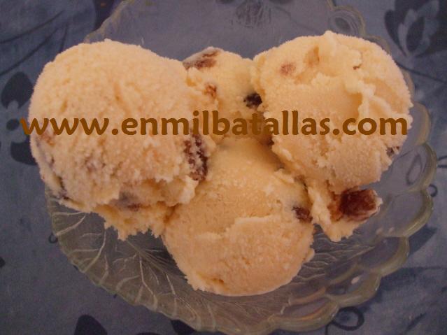 Helado de pasas al ron