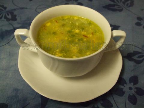 Sopa de mejillones al azafrán
