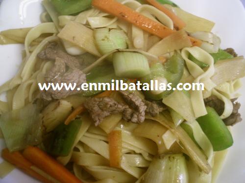 Tallarines a la oriental