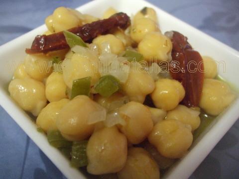Tapa de garbanzos estofados