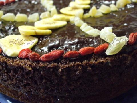 Tarta de chocolate y frutas