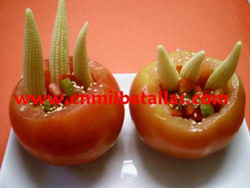 Tomates rellenos veganos