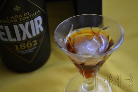 Probando Bacardí Elixir