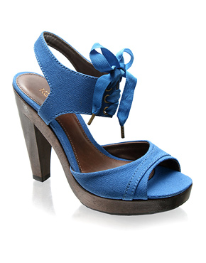 Peep toes de temporada para un estilo pin up muy actual