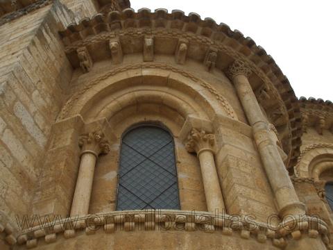Exterior de San Martín de Tours