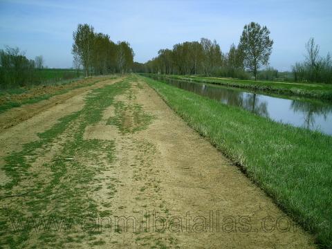 Camino de sirga y Canal de Castilla a su paso por la provincia de Palencia