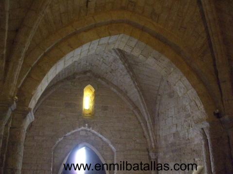 Interior ermita de Población de campos