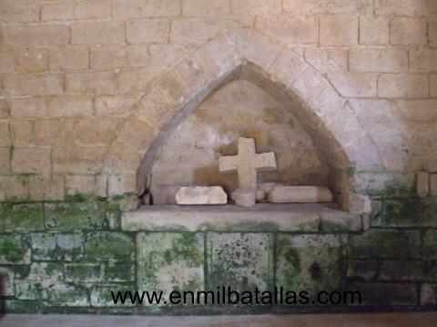 Interior de la ermita de Población de campos