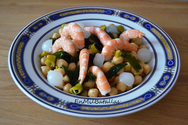 Ensalada de garbanzos con langostinos y alga wakame - En Mil Batallas