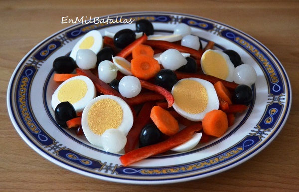 Ensalada de huevo cocido con pimiento fresco - En Mil Batallas