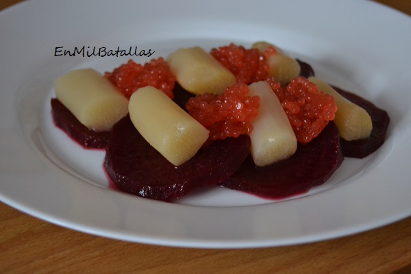 Ensalada de remolacha con esferificaciones de gamba roja - En Mil Batallas