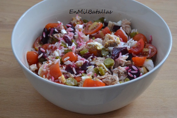 Ensalada templada de arroz con remolacha