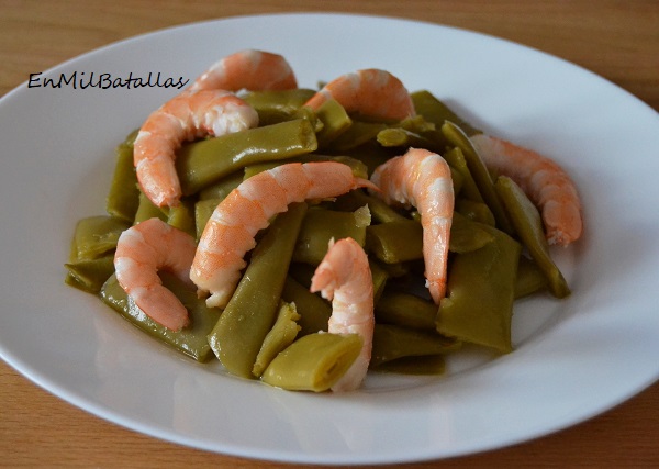 Ensalada templada de vainas con langostinos - En Mil Batallas