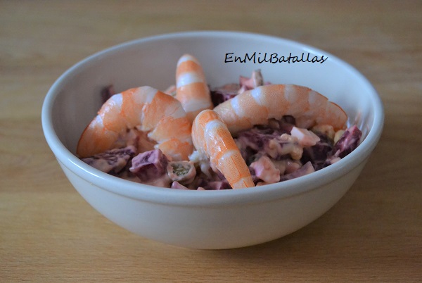 Ensaladilla de remolacha con langostinos - En Mil Batallas