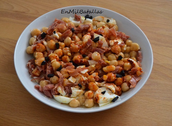 Garbanzos con jamón al ajo negro - En Mil Batallas