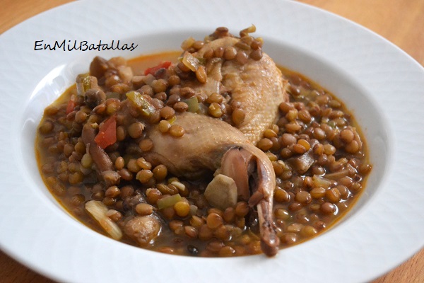 Lentejas caldosas con codornices y setas - En Mil Batallas