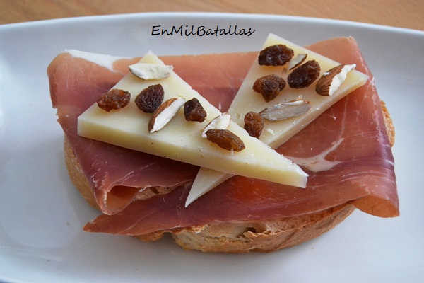 Montaditos de jamón con queso de oveja - En Mil Batall